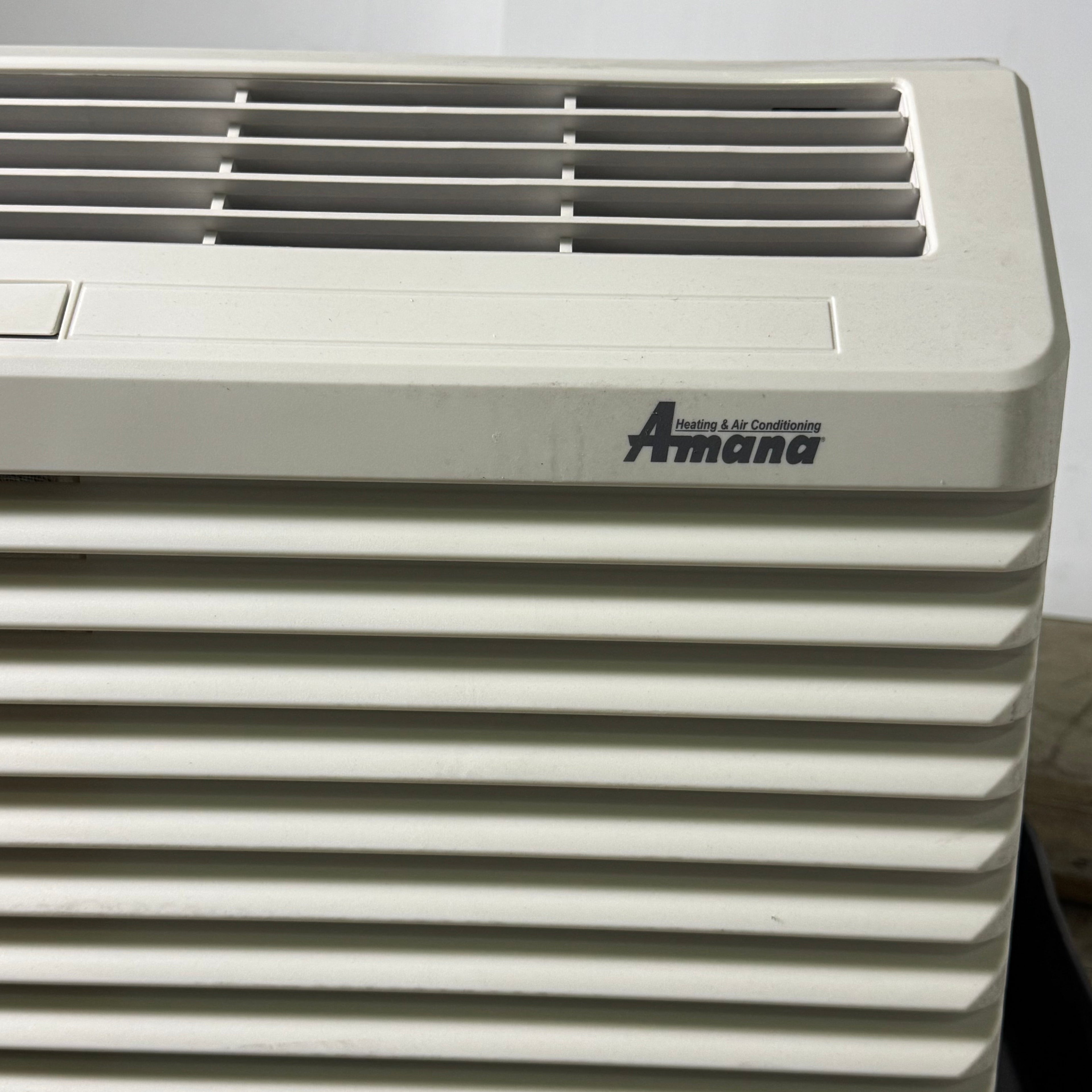 AMANA PTAC Wall Mounted Air Conditioner White 15000  BTUPTC153K35CXXX (New Other)