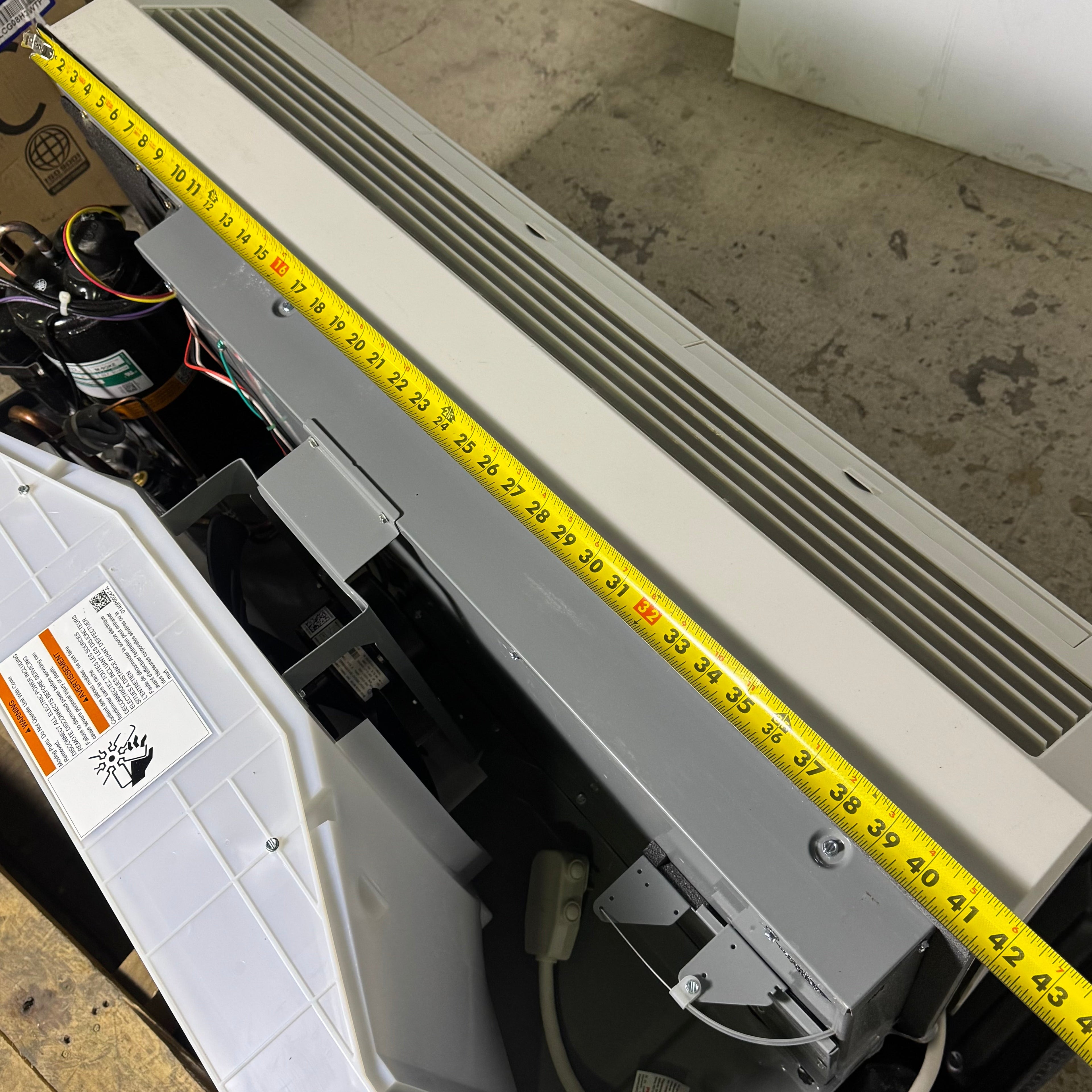 AMANA PTAC Wall Mounted Air Conditioner White 15000  BTUPTC153K35CXXX (New Other)
