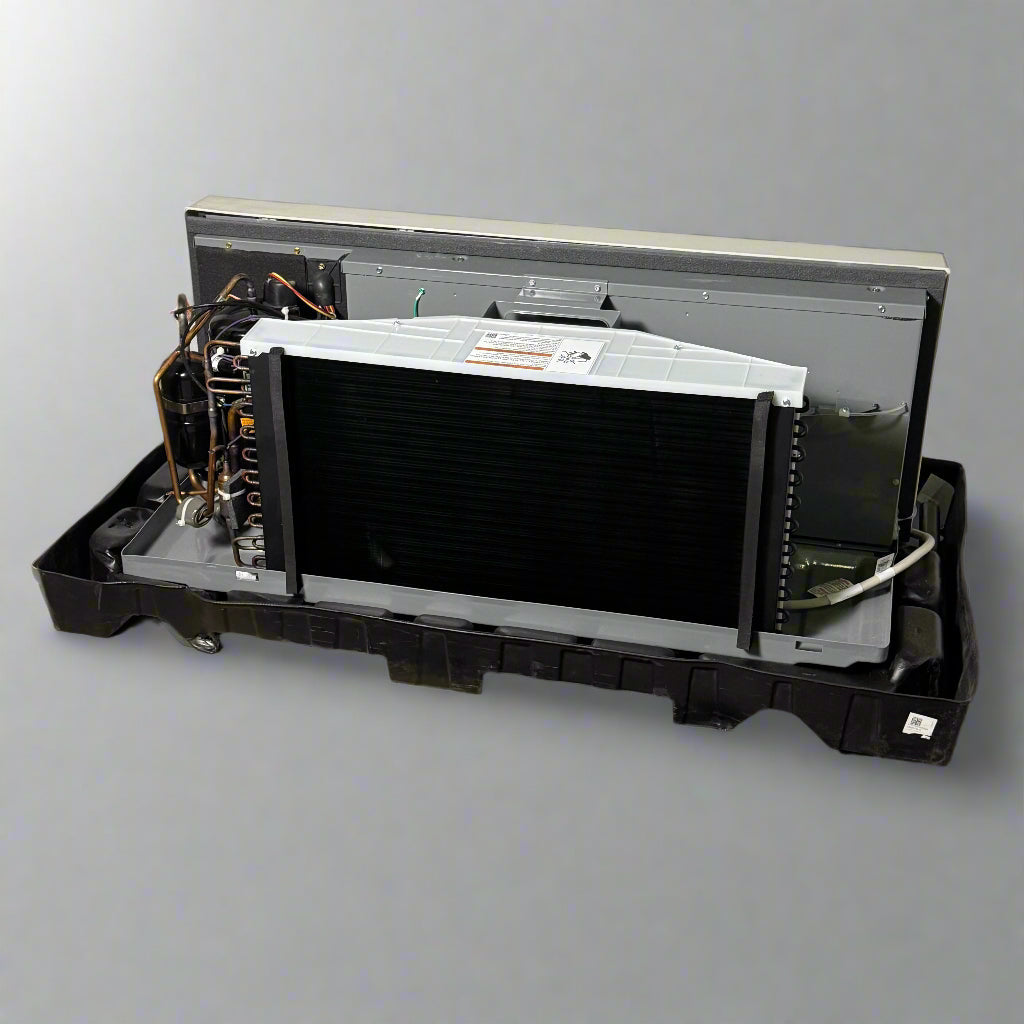 AMANA PTAC Wall Mounted Air Conditioner White 15000  BTUPTC153K35CXXX (New Other)